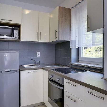Apartments Kralj 梅杜林 外观 照片