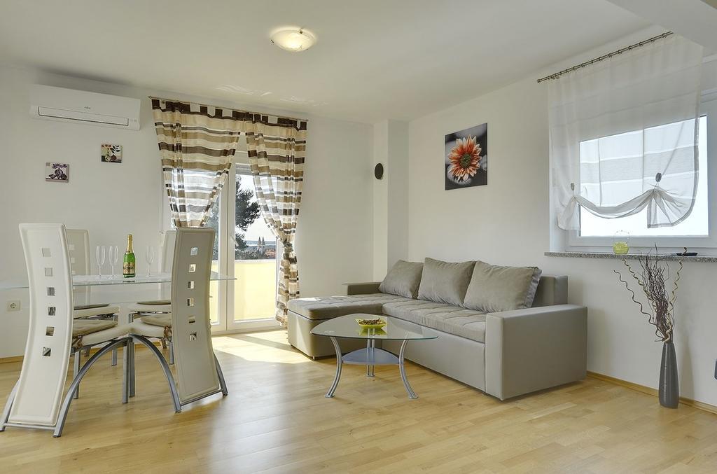 Apartments Kralj 梅杜林 外观 照片