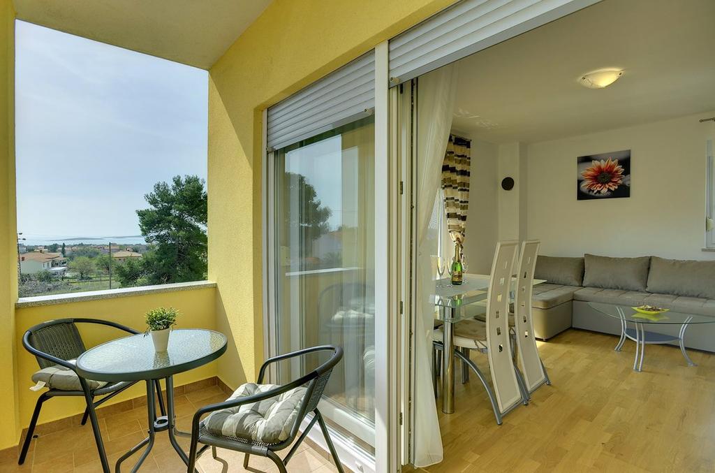 Apartments Kralj 梅杜林 外观 照片