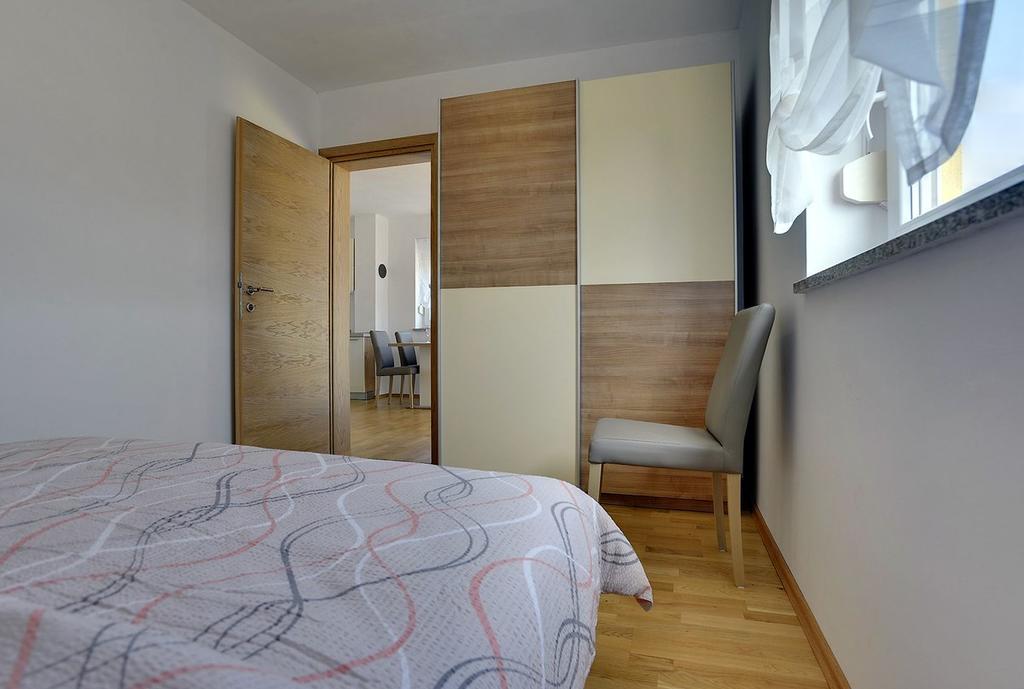 Apartments Kralj 梅杜林 外观 照片